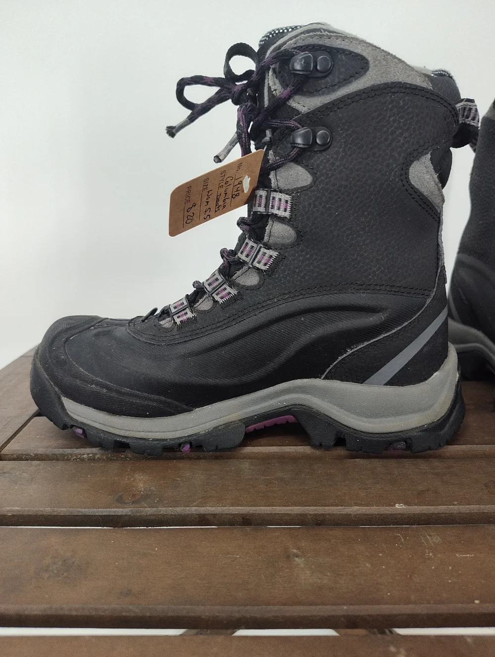 Columbia Women’s Black Techlite Omni-Heat Winter Boots - Waterproof Size 5.5